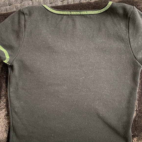 Brandy Melville Cropped Tee - Picture 3 of 3